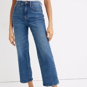 Madewell Curvy Slim Wide Leg crop jeans